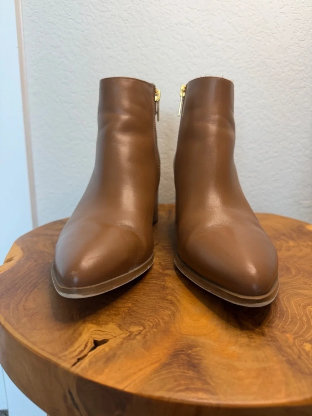 Michael Kors Booties Women's sz 9.5M Block‎ Heel Ankle Boots Brown
